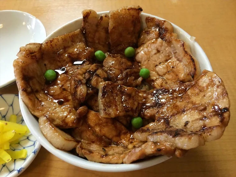 元祖豚丼のぱんちょう